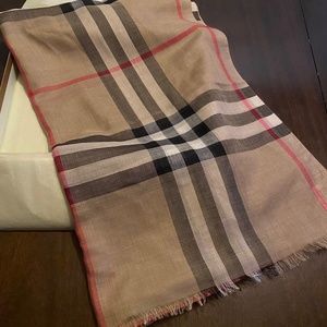 New Burberry Check Lightweight Wool Silk Scarf